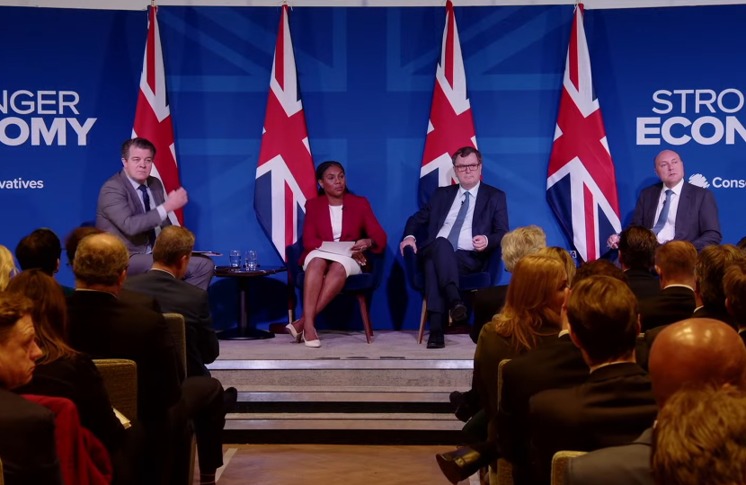 Conservatives Back Business	