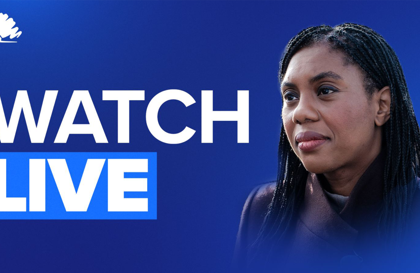 Kemi hosts press conference on the cost of social media 